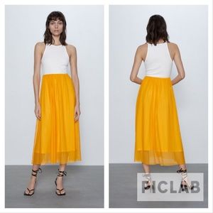 Zara white & orange combination material dress